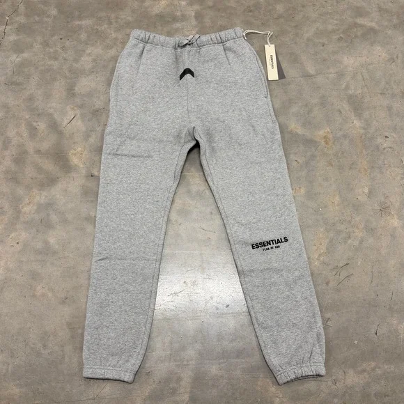 Fear of God Essentials SS22 'Dark Oatmeal' Cuffed Sweatpants Size XS - Picture 3 of 7